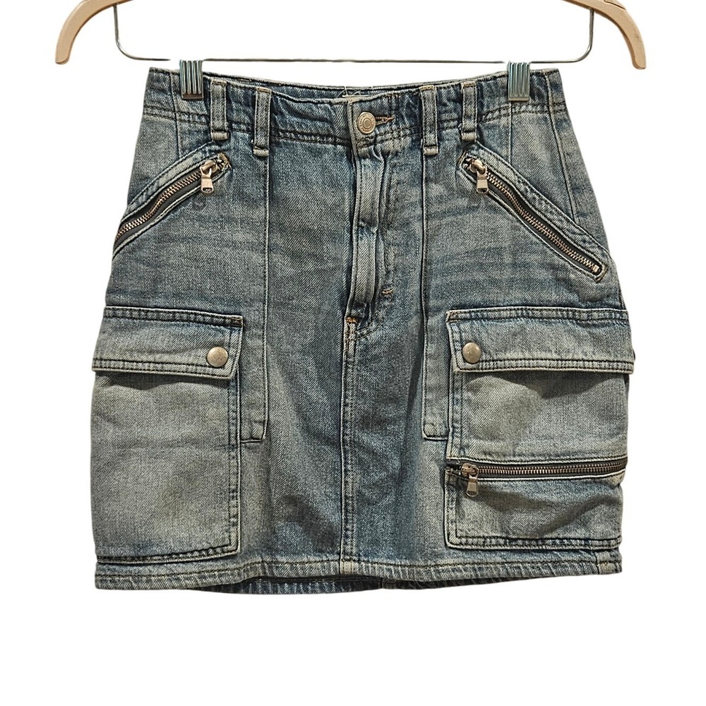 Free People We The Free Denim Cargo Mini‎ Skirt Blue Medium Wash Size 25 O